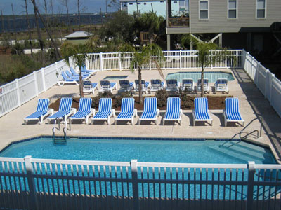Swimming Pool, Kiddie Pool and HotTub!