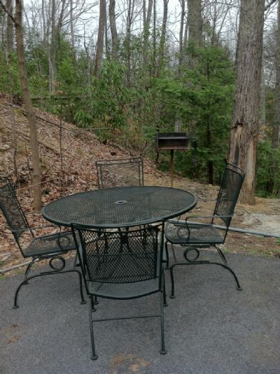 Cook out side with dinning table