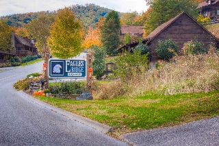 Only 1 1/4 miles from the Parkway Only 1 1/4 miles from the Parkway