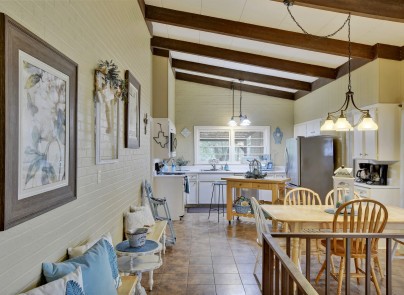 Full featured kitchen.