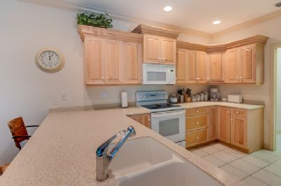 Full Kitchen Full Kitchen
