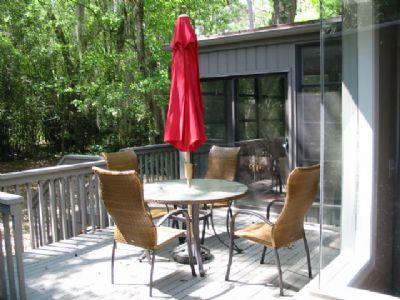 Large Outdoor Entertainment Area