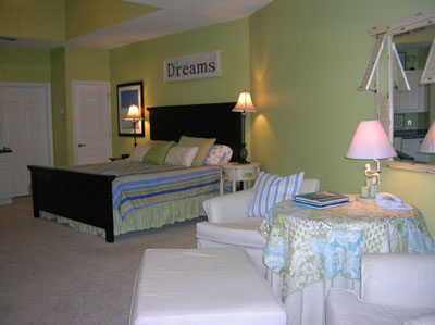 Master Room w/sitting area