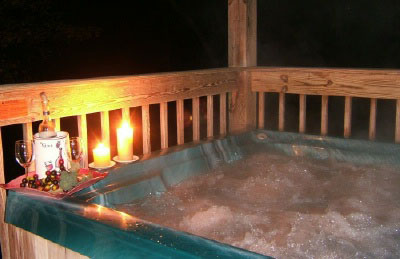 Relax in the covered 5-person