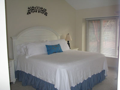 King Size Bed - Pillow Top Mattress