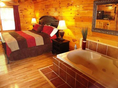 Jacuzzi in MAin LEvel Master S