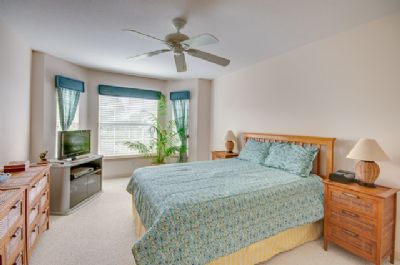 Second Bedroom with Queen and LCD TV Second Bedroom with Queen and LCD TV