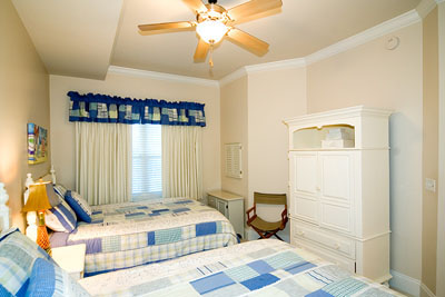 Fourth bedroom with two Queens