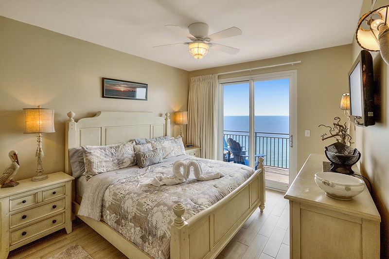 Relaxing Master Bedroom with Gulf views