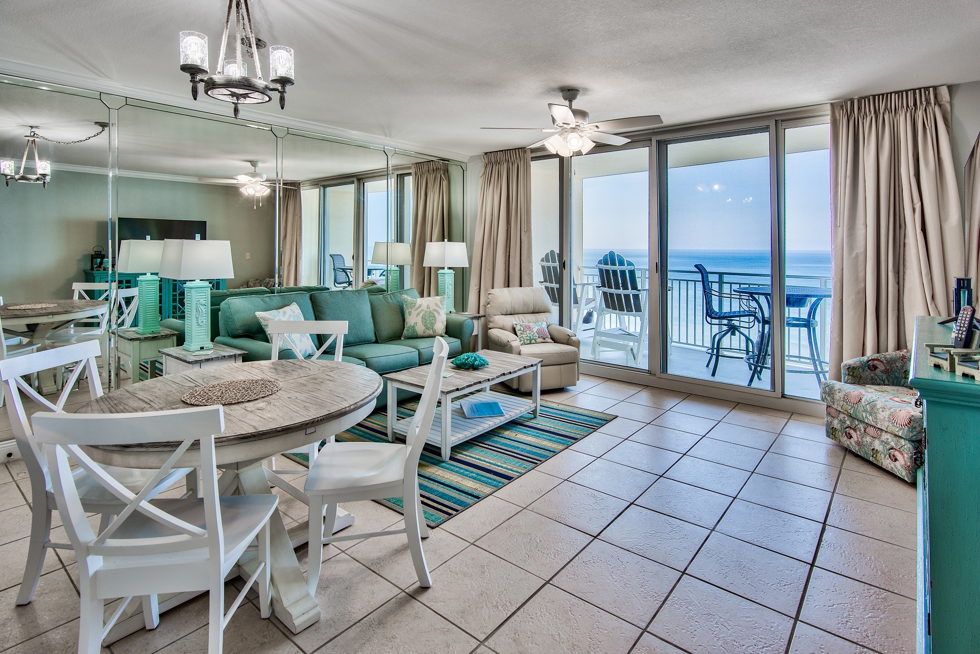 Spacious living room