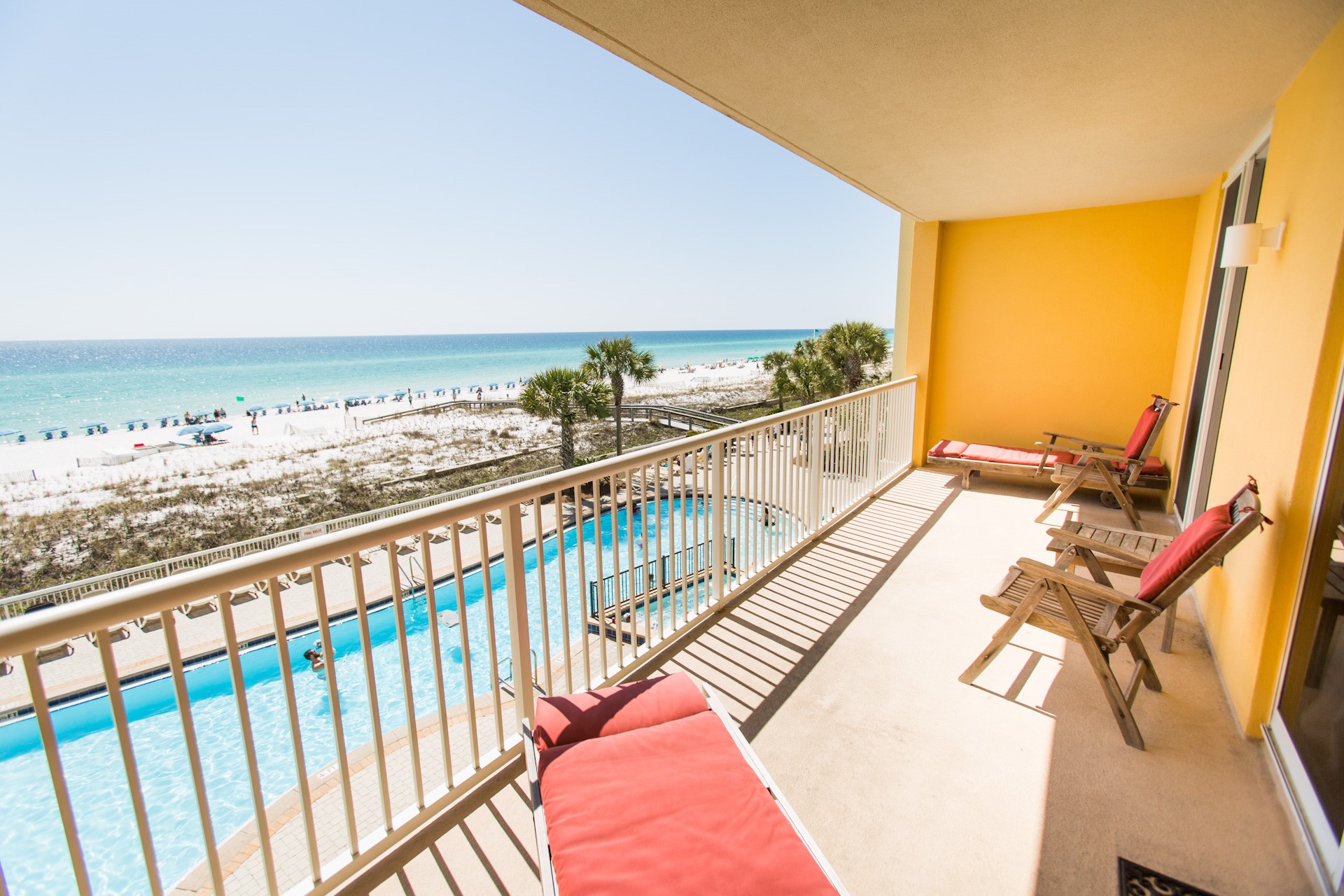 Huge balcony with view of beach