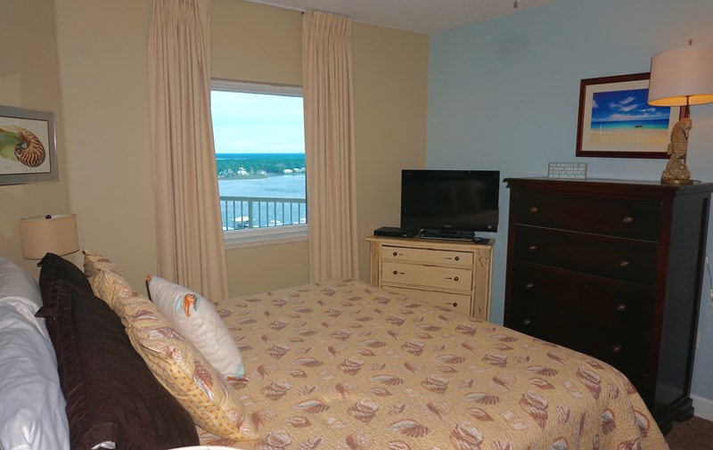 2nd Master Suite with water view